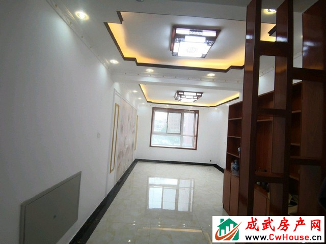 文亭蓝水湾 3室2厅 114平米 精装修 46万元