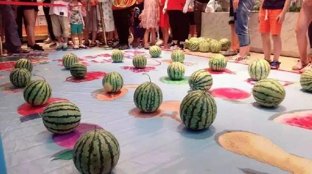 【中璟·珑璟湾】解锁新玩法 欢乐套西瓜！