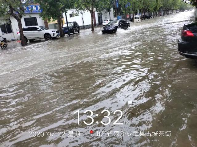 暴雨后，成武在看“海”，珑璟湾地面抬高设计，高瞻拒“水”！