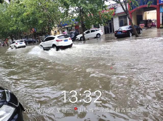 暴雨后，成武在看“海”，珑璟湾地面抬高设计，高瞻拒“水”！