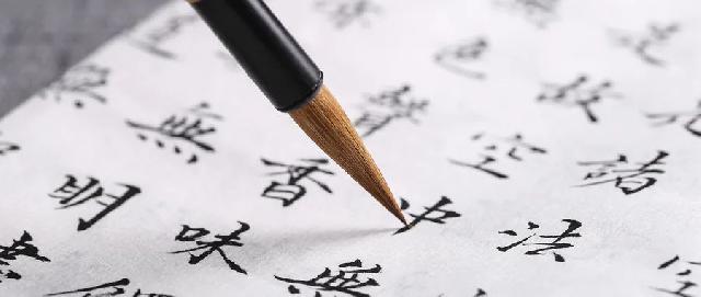 绿城·桂语江南丨望湖揽景赏秋月，洋房佳境话团圆