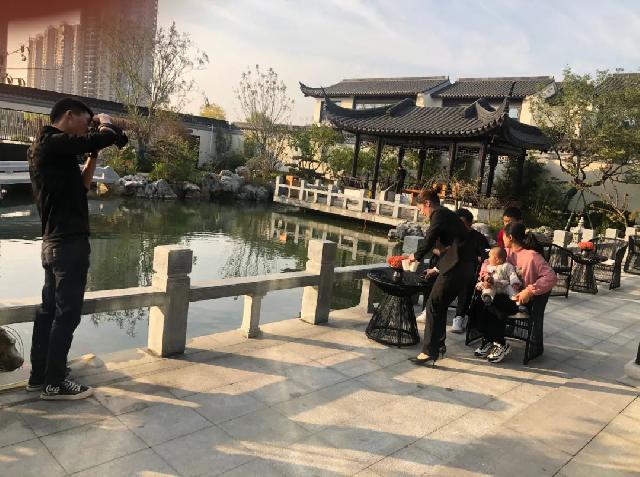 绿城·桂语江南丨以爱之名定格全家幸福，面长情长敬献福寿安康