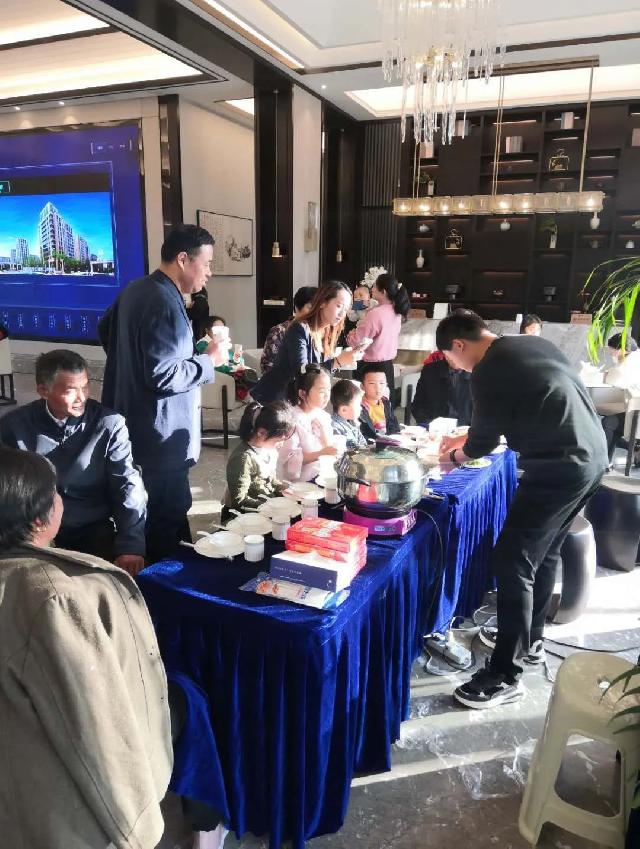 绿城·桂语江南丨以爱之名定格全家幸福，面长情长敬献福寿安康
