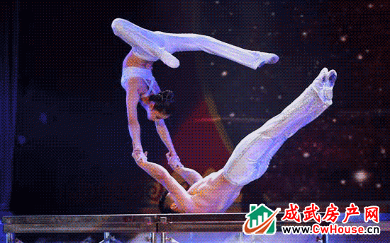 震撼 II 环球杂技艺术节空降成武!价值298元入场门票,免费抢!!魔幻 | 惊险 | 刺激 震撼 II 环球杂技艺术节空降成武!价值298元入场门票,免费抢!!魔幻 | 惊险 | 刺激